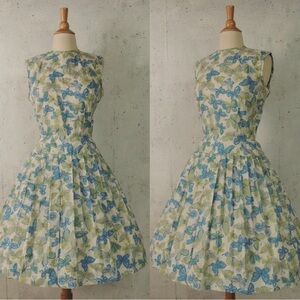 1950s vintage Floral Sleeveless Dress